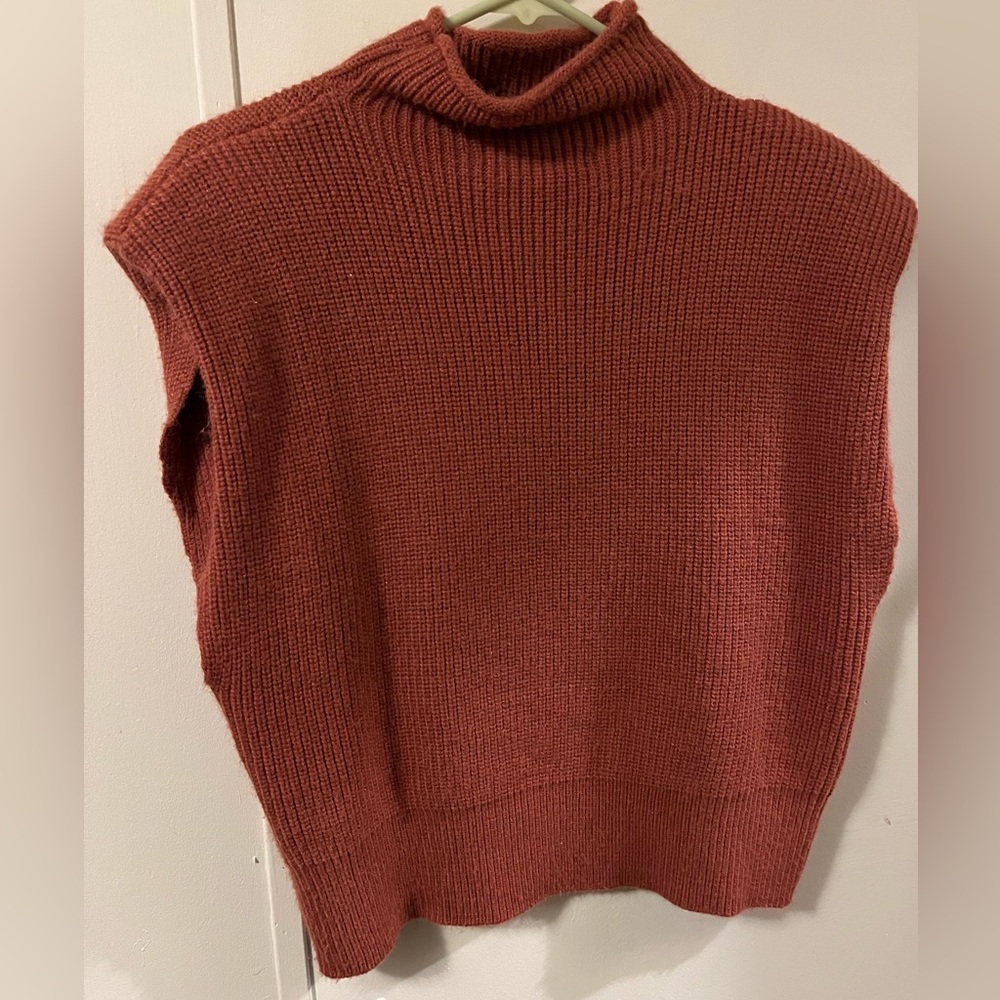 Deluc Sweater